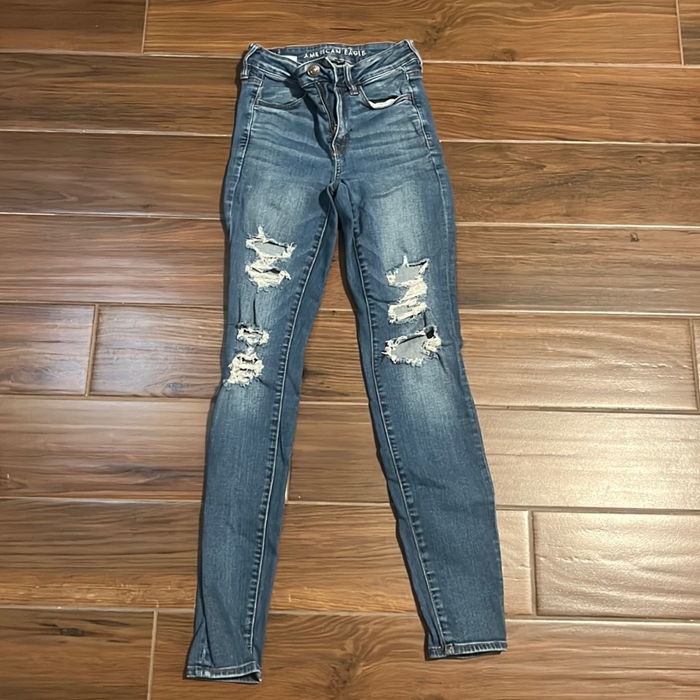 American eagle 4L dark wash distressed skinny jean